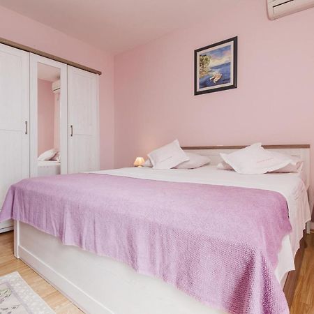 Apartment Kuzmanic Локва Рогозница Екстериор снимка