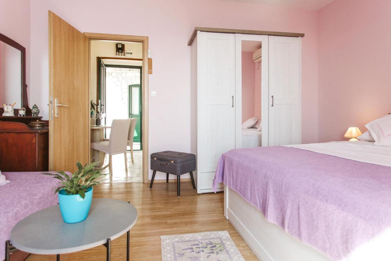 Apartment Kuzmanic Локва Рогозница Екстериор снимка