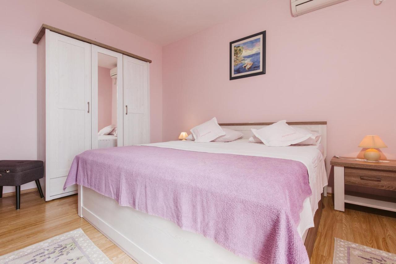 Apartment Kuzmanic Локва Рогозница Екстериор снимка
